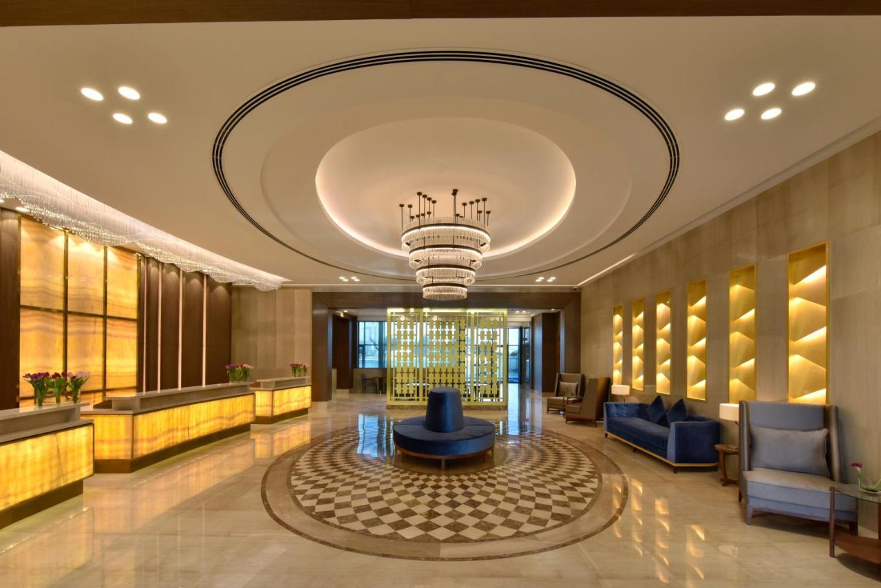 Grand Swiss-belhotel Waterfront Seef 5*