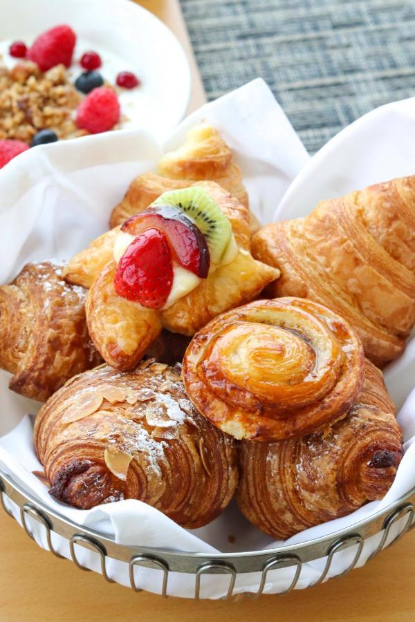 Grand Swiss-belhotel Waterfront Seef فندق